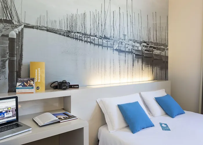 Hotel B&B Hotel Ravenna 3*